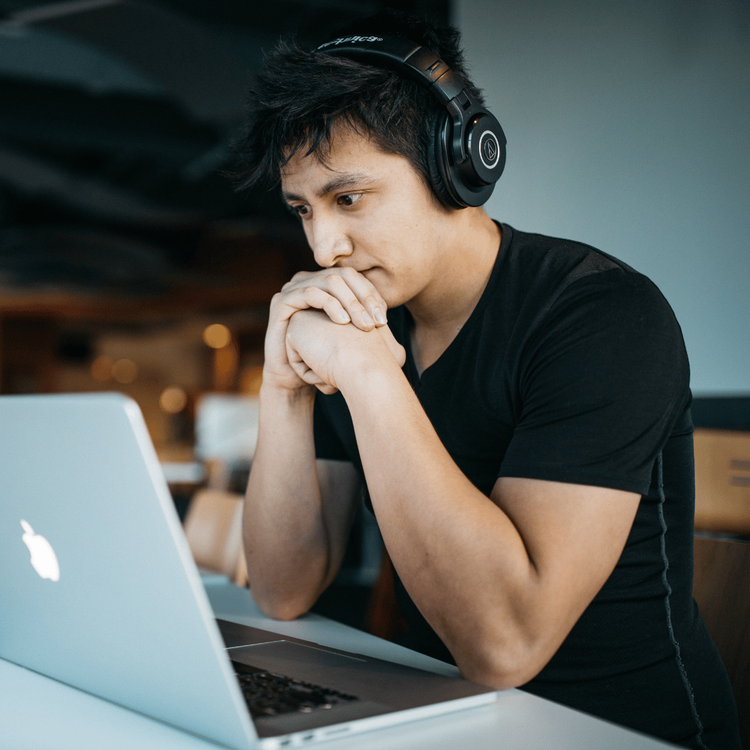 School of Computer, Data and Mathematical Sciences