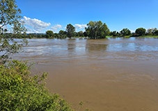 Hawkesbury-Nepean under flood - button